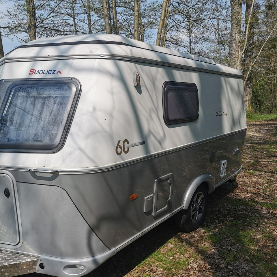 Eriba Triton 430 60 Jahre Edition 2022 - Dzīvojamais treileris: foto 3 Eriba Triton 430 60 Jahre Edition 2022 - Dzīvojamais treileris: foto 3