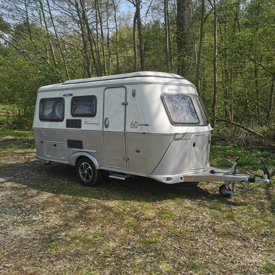 Dzīvojamais treileris Eriba Triton 430 60 Jahre Edition 2022: foto 8