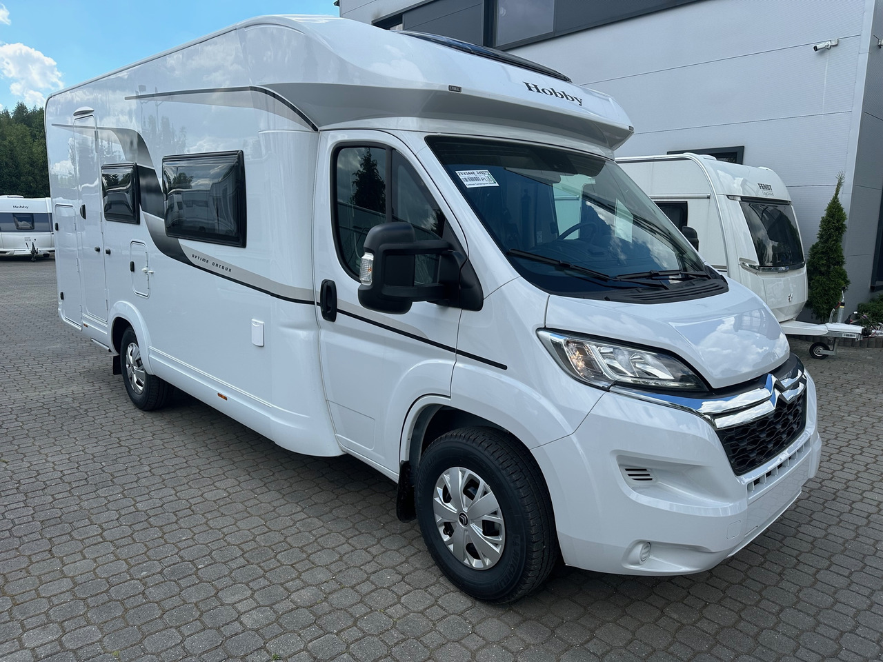 Hobby Optima T65 HKM Ontour 2024 - Daļēji integrētais kemperis: foto 2 Hobby Optima T65 HKM Ontour 2024 - Daļēji integrētais kemperis: foto 2