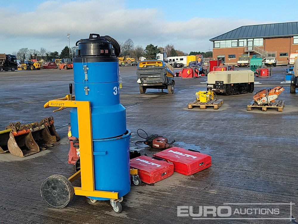 110 Volt SPE Vacuum, Hilti VC 40M-X 110 Volt Dust Extractor, Makita Cordless Floor Saw & Charger Pack, Hilti TE 70-ATC 110 Volt Hammer Drill, Hilti TE 700-AVR 110 Volt Hammer Drill, Hilti TE 30 110 Vo - Celtniecības maisītājs: foto 4 110 Volt SPE Vacuum, Hilti VC 40M-X 110 Volt Dust Extractor, Makita Cordless Floor Saw & Charger Pack, Hilti TE 70-ATC 110 Volt Hammer Drill, Hilti TE 700-AVR 110 Volt Hammer Drill, Hilti TE 30 110 Vo - Celtniecības maisītājs: foto 4
