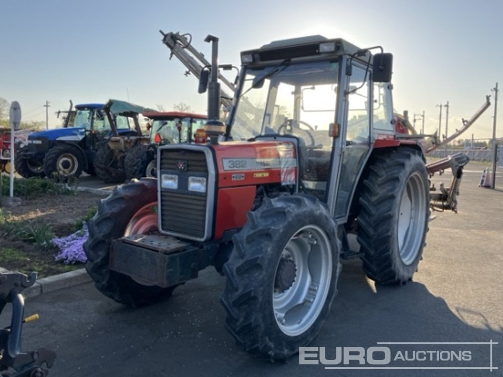 1996 Massey Ferguson 382 4WD, A/C - Traktors: foto 1 1996 Massey Ferguson 382 4WD, A/C - Traktors: foto 1