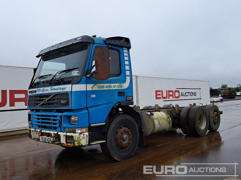 1999 Volvo FM7-290 - Šasija kravas automašīna: foto 1 1999 Volvo FM7-290 - Šasija kravas automašīna: foto 1