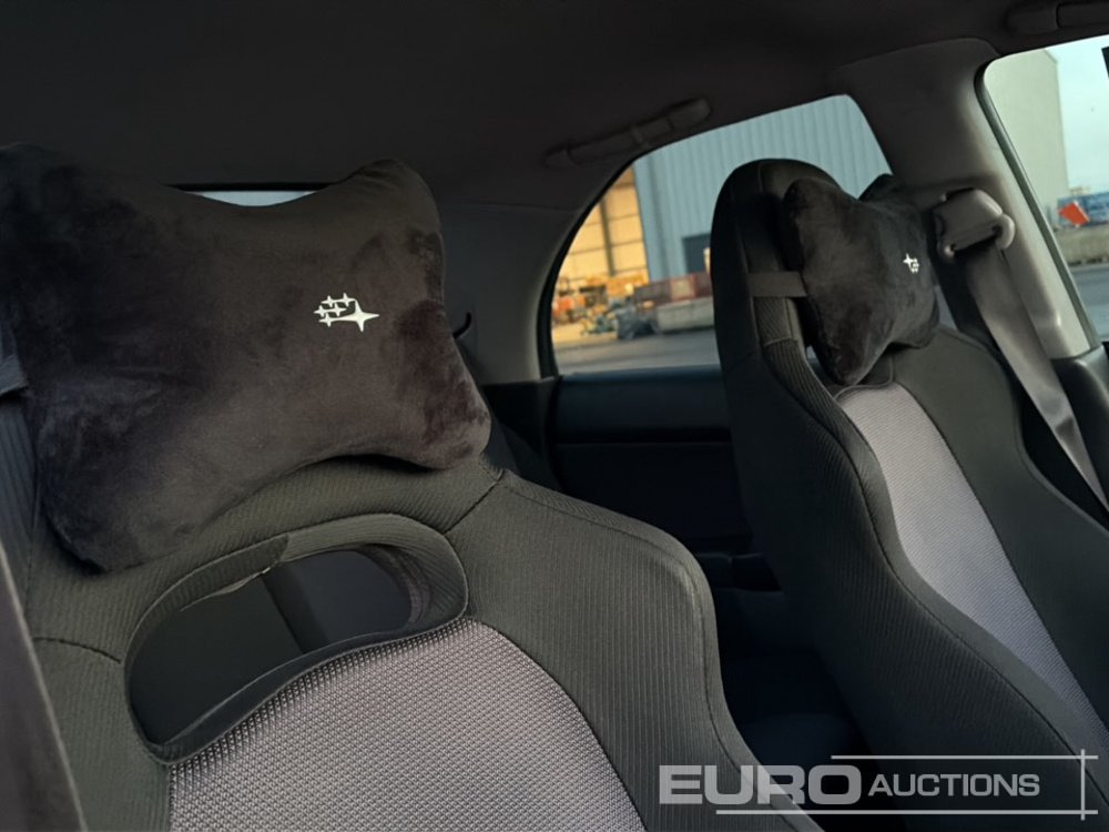 Vieglā automašīna 2001 Subaru Impreza: foto 28