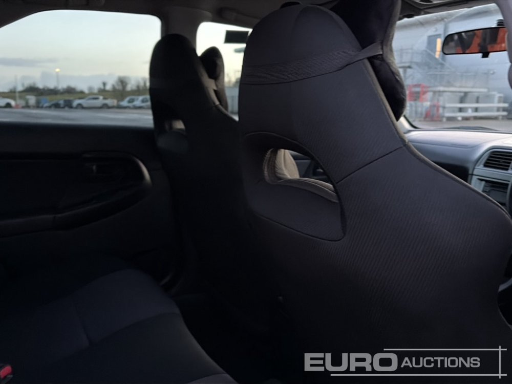 Vieglā automašīna 2001 Subaru Impreza: foto 13