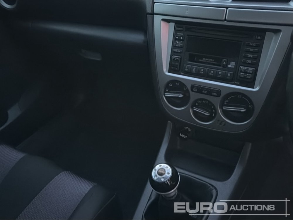 Vieglā automašīna 2001 Subaru Impreza: foto 25