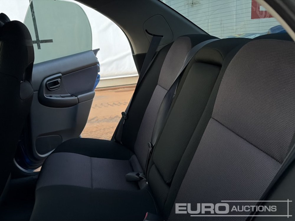 Vieglā automašīna 2001 Subaru Impreza: foto 17