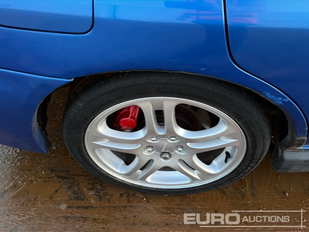 Vieglā automašīna 2001 Subaru Impreza: foto 12