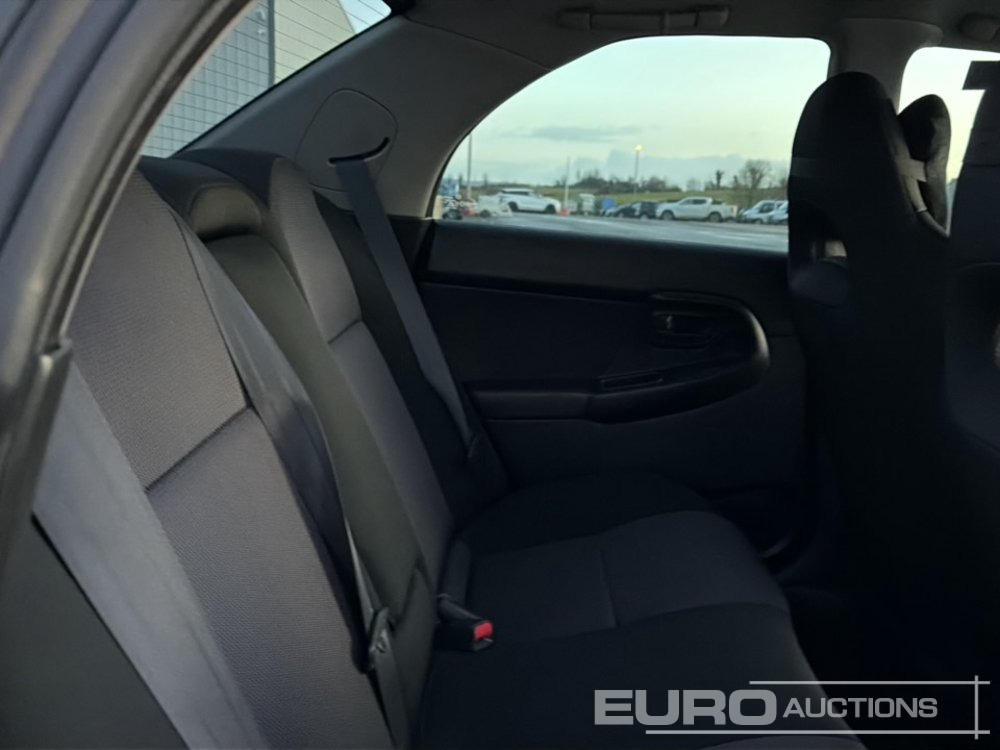 Vieglā automašīna 2001 Subaru Impreza: foto 15