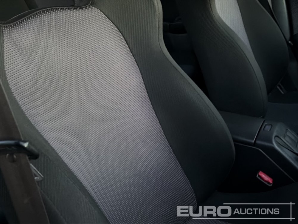 Vieglā automašīna 2001 Subaru Impreza: foto 29