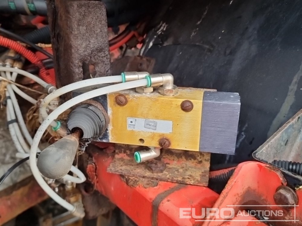 Kravas automašīna pašizgāzējs 2002 Foden X400: foto 17