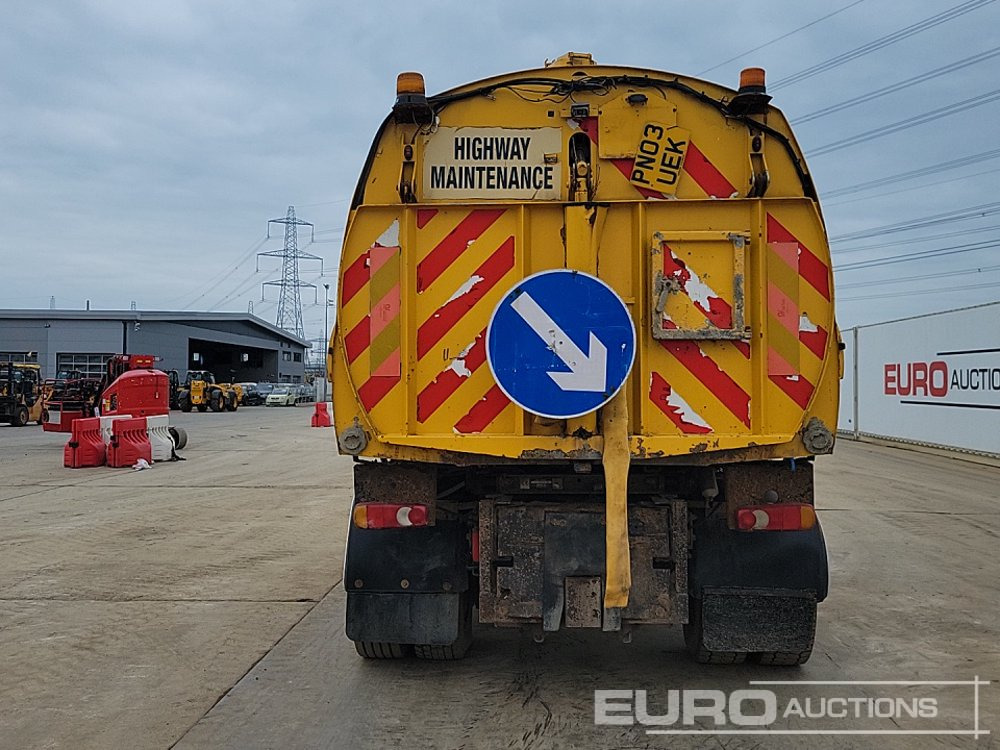 2003 DAF LF55.170 - Ielu tīrīšanas mašīna: foto 4 2003 DAF LF55.170 - Ielu tīrīšanas mašīna: foto 4