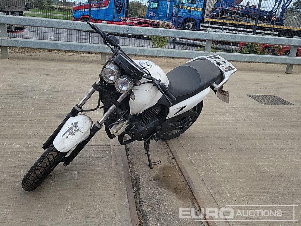 2004 Honda XL125 - Motocikls: foto 1 2004 Honda XL125 - Motocikls: foto 1