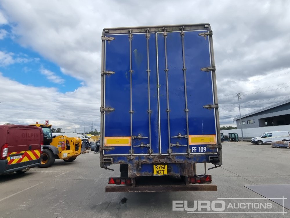 2004 SDC Trailer Tri Axle Curtainsider Trailer - Tenta puspiekabe: foto 4 2004 SDC Trailer Tri Axle Curtainsider Trailer - Tenta puspiekabe: foto 4