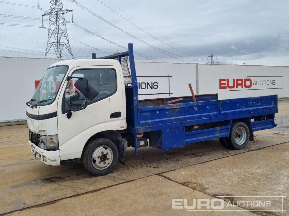 2004 Toyota Dyna - Automašīna ar kravas platformu: foto 1 2004 Toyota Dyna - Automašīna ar kravas platformu: foto 1