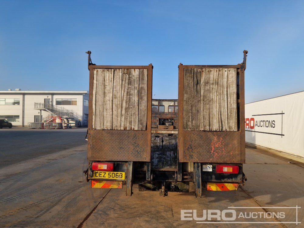 2005 Volvo FL220 - Bortu kravas automašīna/ Platforma: foto 4 2005 Volvo FL220 - Bortu kravas automašīna/ Platforma: foto 4