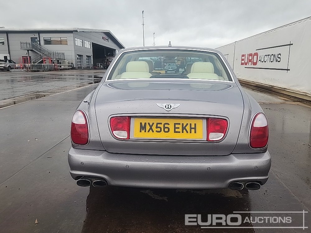 2006 Bentley Arnage - Vieglā automašīna: foto 4 2006 Bentley Arnage - Vieglā automašīna: foto 4