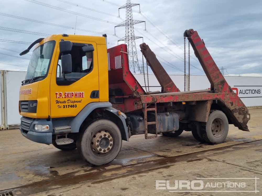 2007 DAF LF - Būvgružu konteineru vedējs: foto 1 2007 DAF LF - Būvgružu konteineru vedējs: foto 1