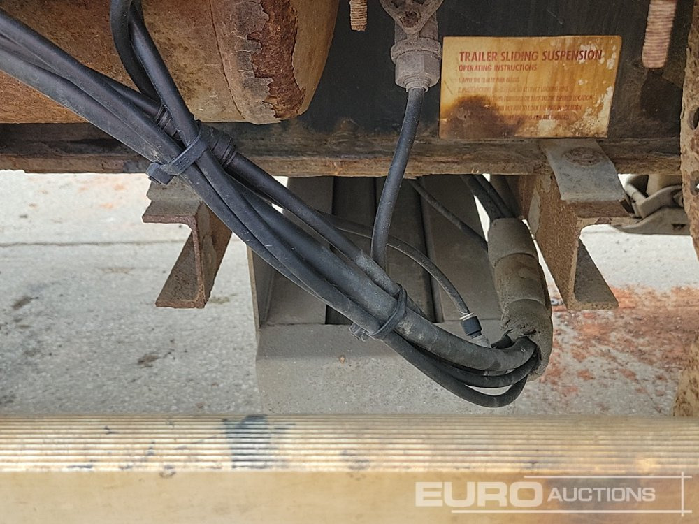 Bortu puspiekabe/ Platforma 2007 SDC Trailer Tri Axle Extendable Flatbed Trailer, Twist Locks, Rear Steer: foto 28