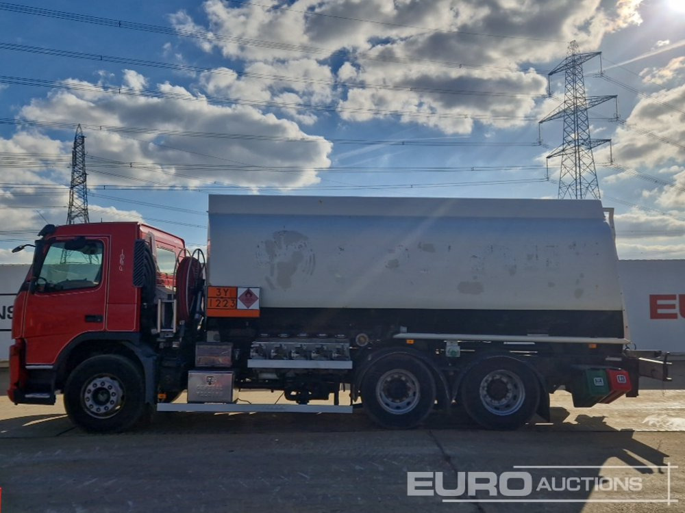 2007 Volvo FM300 - Autocisterna: foto 2 2007 Volvo FM300 - Autocisterna: foto 2