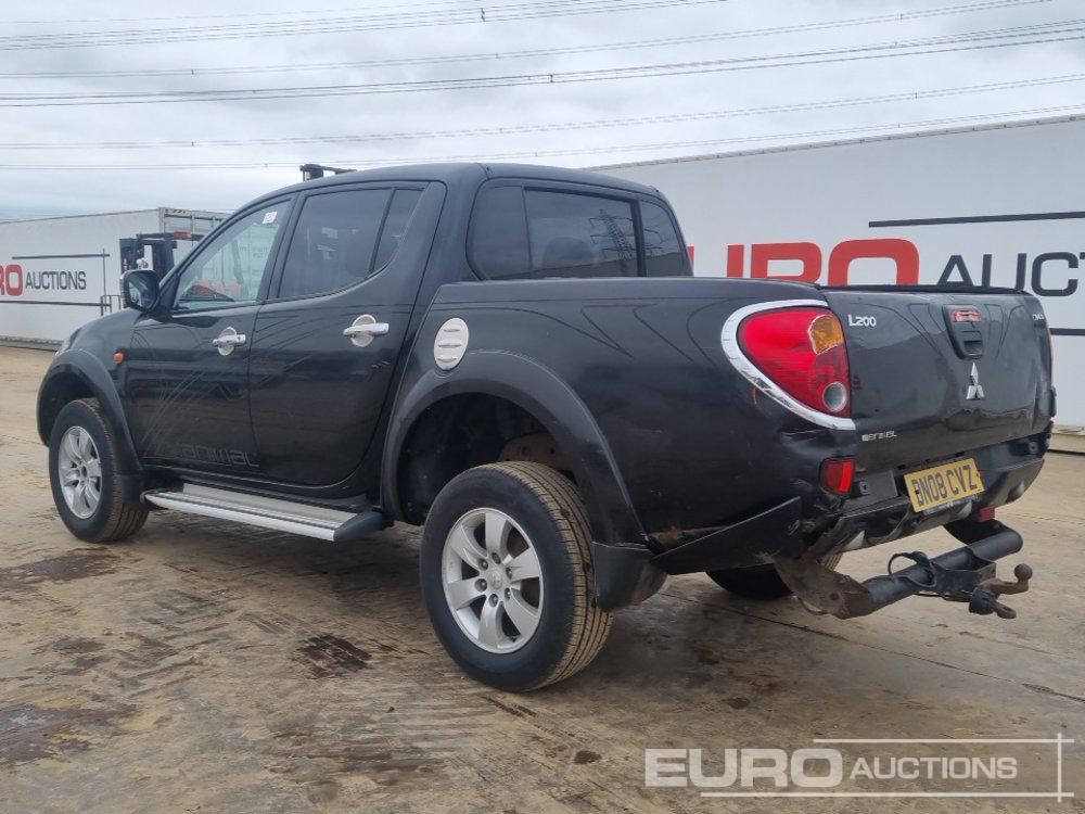 2008 Mitsubishi L200 - Pikaps: foto 3 2008 Mitsubishi L200 - Pikaps: foto 3