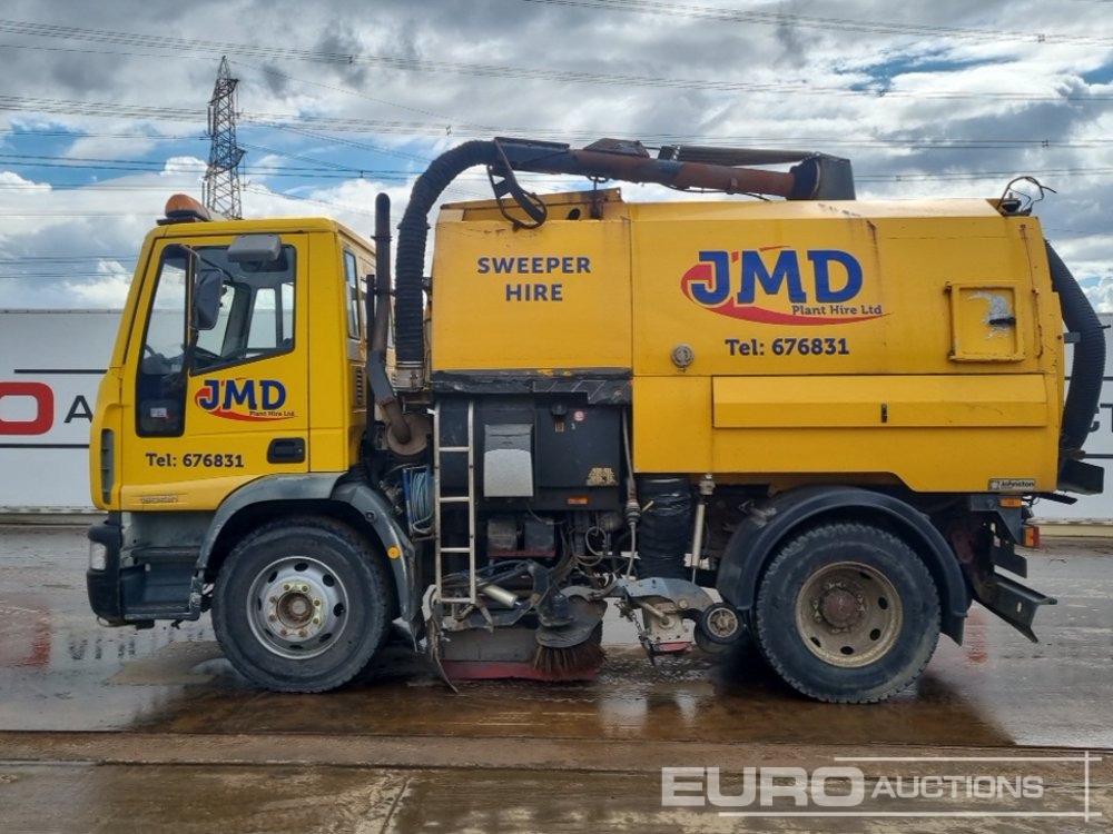 2009 Iveco Euro Cargo 150E21 - Ielu tīrīšanas mašīna: foto 2 2009 Iveco Euro Cargo 150E21 - Ielu tīrīšanas mašīna: foto 2