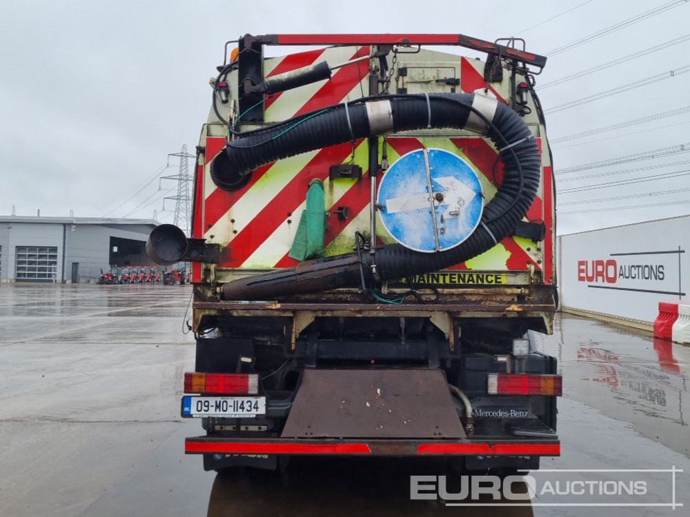 2009 Mercedes Atego 1318 - Ielu tīrīšanas mašīna: foto 4 2009 Mercedes Atego 1318 - Ielu tīrīšanas mašīna: foto 4