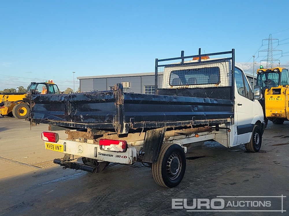 2009 Mercedes Sprinter 311 CDI - Komercauto pašizgāzējs: foto 5 2009 Mercedes Sprinter 311 CDI - Komercauto pašizgāzējs: foto 5