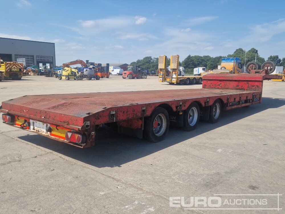 2009 TSR Tri Axle Extendable Stepframe Low Loader Trailer, Out Riggers, Rear Steer, Winch (Plating Certificate Available) - Bortu puspiekabe/ Platforma: foto 5 2009 TSR Tri Axle Extendable Stepframe Low Loader Trailer, Out Riggers, Rear Steer, Winch (Plating Certificate Available) - Bortu puspiekabe/ Platforma: foto 5