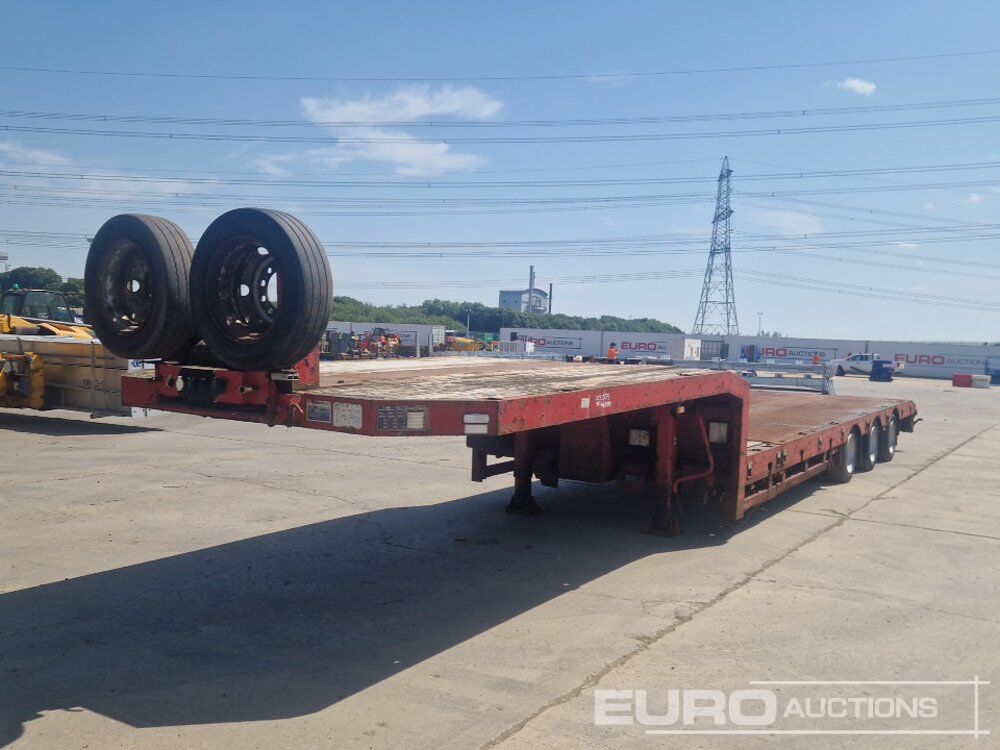 2009 TSR Tri Axle Extendable Stepframe Low Loader Trailer, Out Riggers, Rear Steer, Winch (Plating Certificate Available) - Bortu puspiekabe/ Platforma: foto 1 2009 TSR Tri Axle Extendable Stepframe Low Loader Trailer, Out Riggers, Rear Steer, Winch (Plating Certificate Available) - Bortu puspiekabe/ Platforma: foto 1