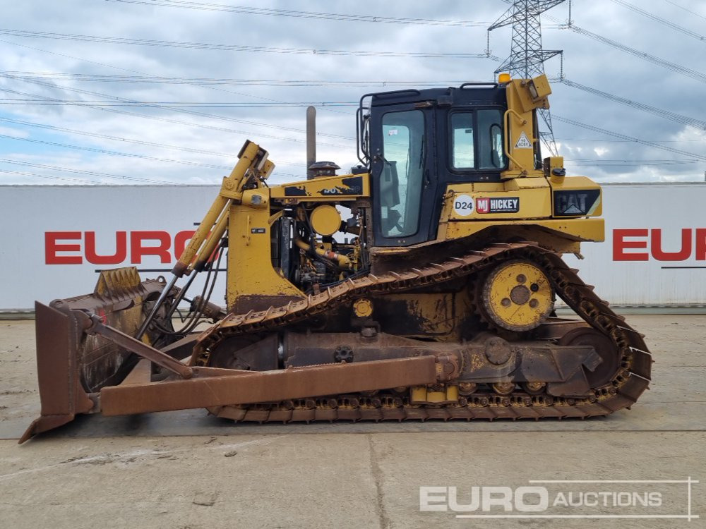 2010 CAT D6T - Buldozers: foto 2 2010 CAT D6T - Buldozers: foto 2