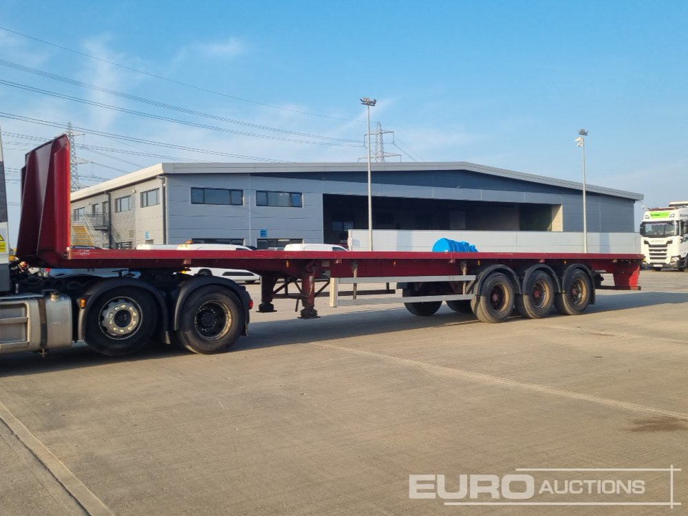 2010 Dennison Tri Axle Flatbed Trailer (Plating Certificate Available) - Bortu puspiekabe/ Platforma: foto 1 2010 Dennison Tri Axle Flatbed Trailer (Plating Certificate Available) - Bortu puspiekabe/ Platforma: foto 1
