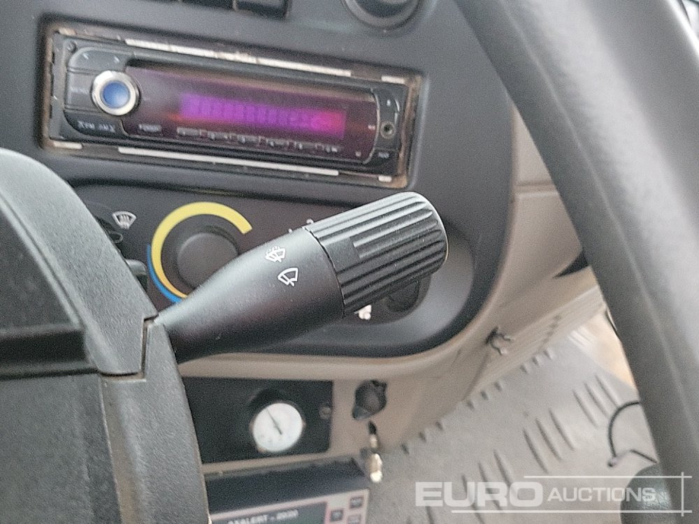 Ielu tīrīšanas mašīna 2011 DAF LF55.250: foto 29