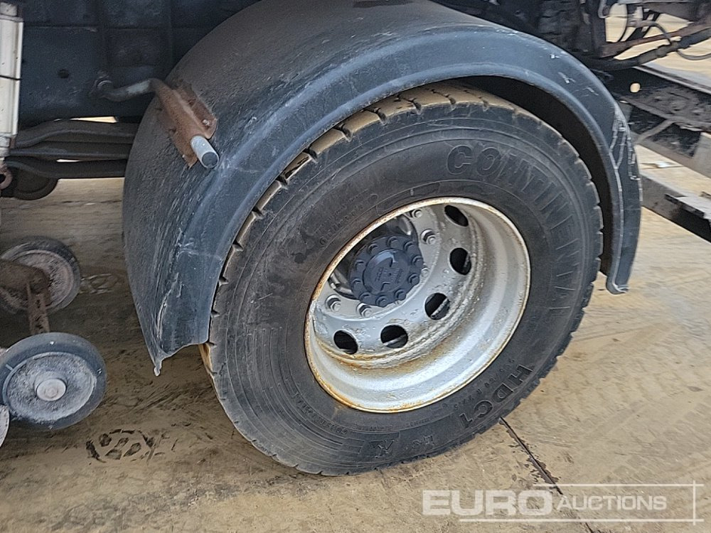 Ielu tīrīšanas mašīna 2011 DAF LF55.250: foto 10