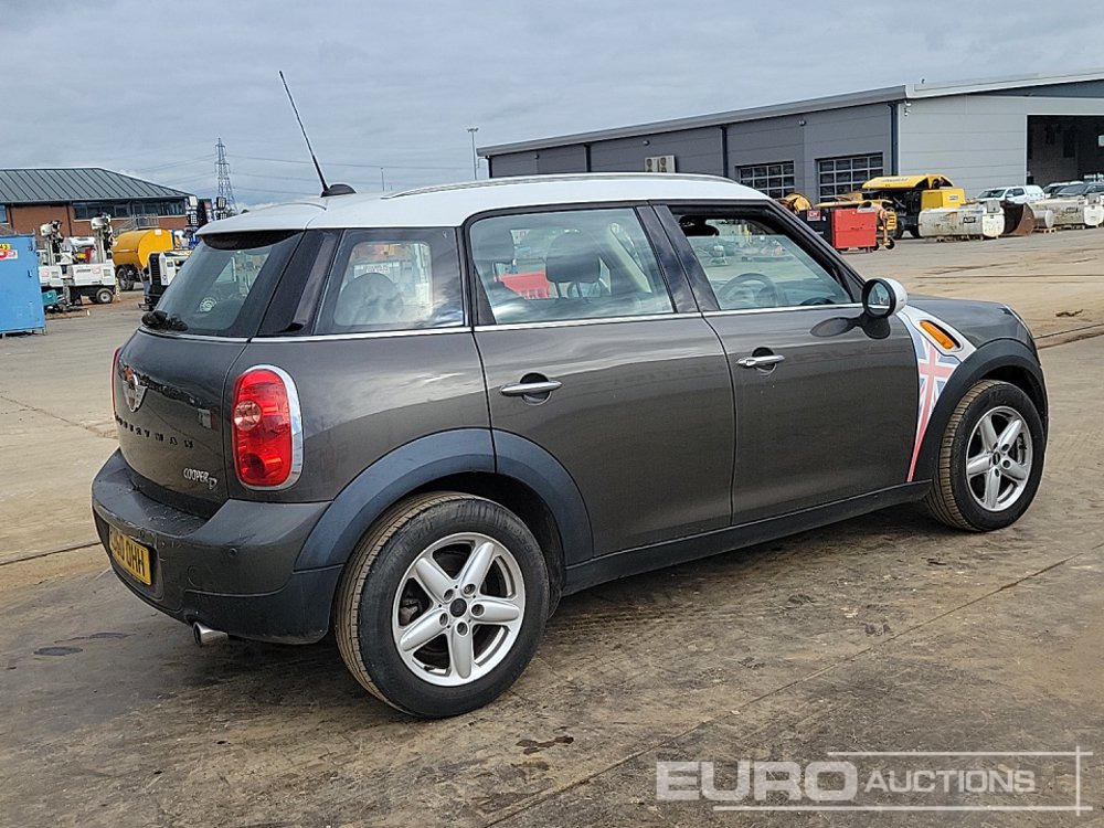 2011 Mini Countryman - Vieglā automašīna: foto 5 2011 Mini Countryman - Vieglā automašīna: foto 5