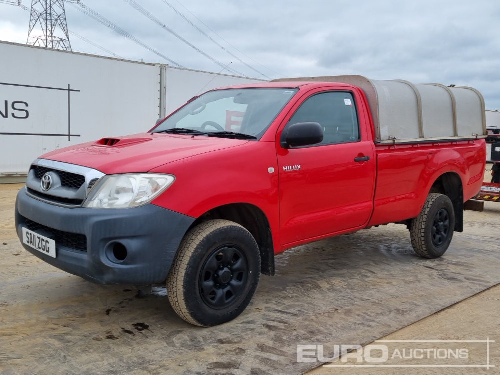 2011 Toyota Hilux - Pikaps: foto 1 2011 Toyota Hilux - Pikaps: foto 1