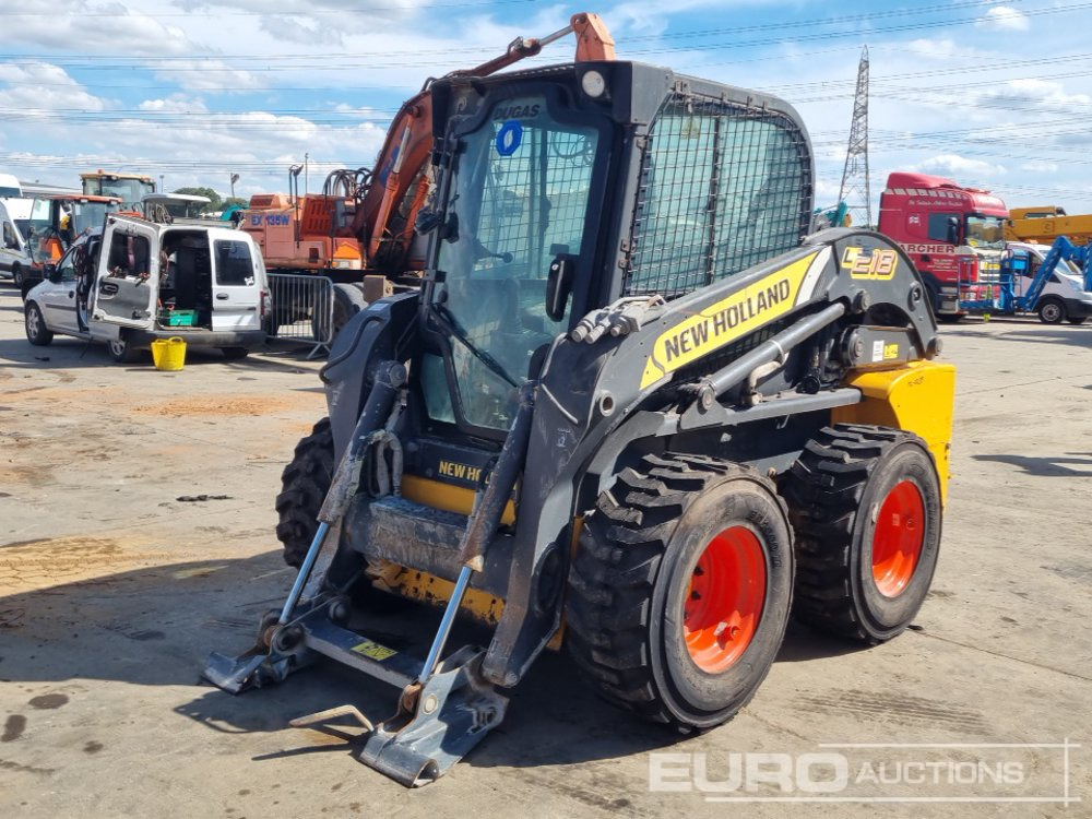 2012 New Holland L218 - Kompaktiekrāvējs: foto 1 2012 New Holland L218 - Kompaktiekrāvējs: foto 1