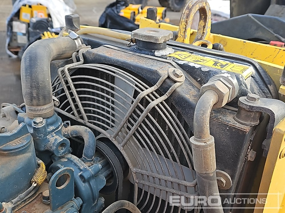 Asfalta ieklāšanas tehnika 2013 Bomag BMP8500: foto 30