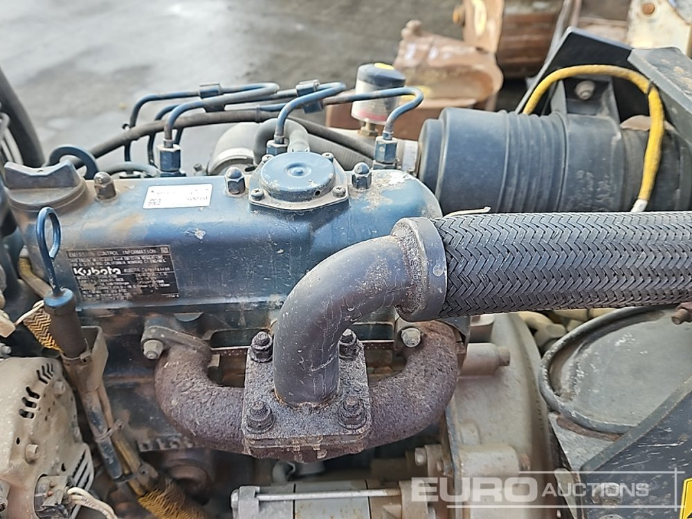 Asfalta ieklāšanas tehnika 2013 Bomag BMP8500: foto 23