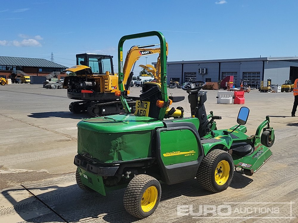 2013 John Deere 1445 - Zāles pļāvējs: foto 5 2013 John Deere 1445 - Zāles pļāvējs: foto 5
