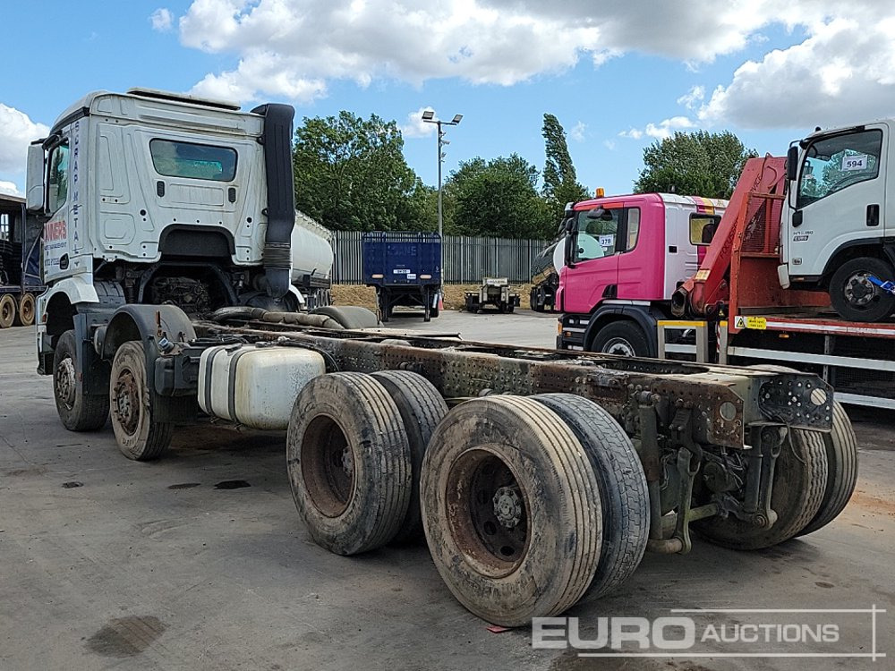 2014 Mercedes Arocs 3240 - Šasija kravas automašīna: foto 3 2014 Mercedes Arocs 3240 - Šasija kravas automašīna: foto 3