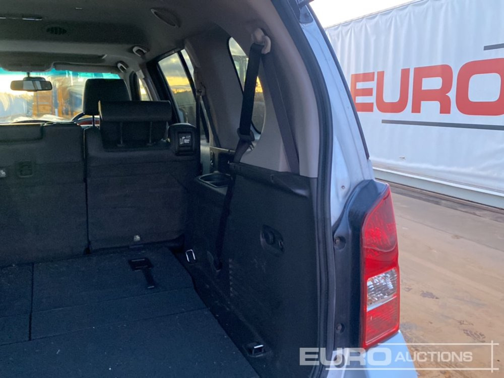 SUV 2014 Nissan Pathfinder: foto 15 SUV 2014 Nissan Pathfinder: foto 15