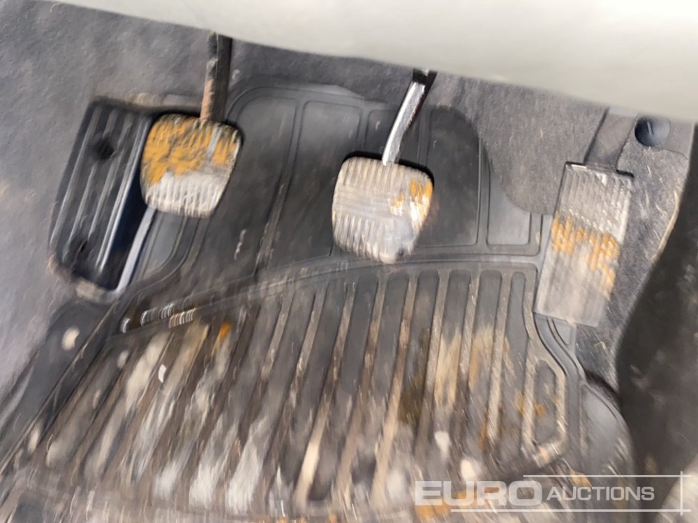 SUV 2014 Nissan Pathfinder: foto 28 SUV 2014 Nissan Pathfinder: foto 28