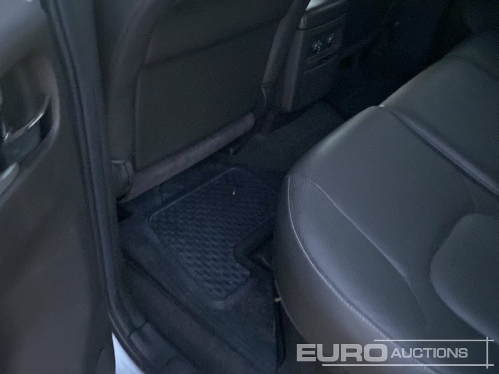 SUV 2014 Nissan Pathfinder: foto 19 SUV 2014 Nissan Pathfinder: foto 19