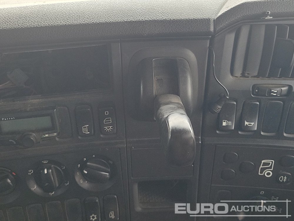 Kravas automašīna pašizgāzējs 2014 Scania P410: foto 35