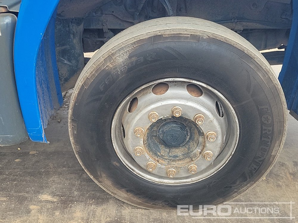 Kravas automašīna pašizgāzējs 2014 Scania P410: foto 16