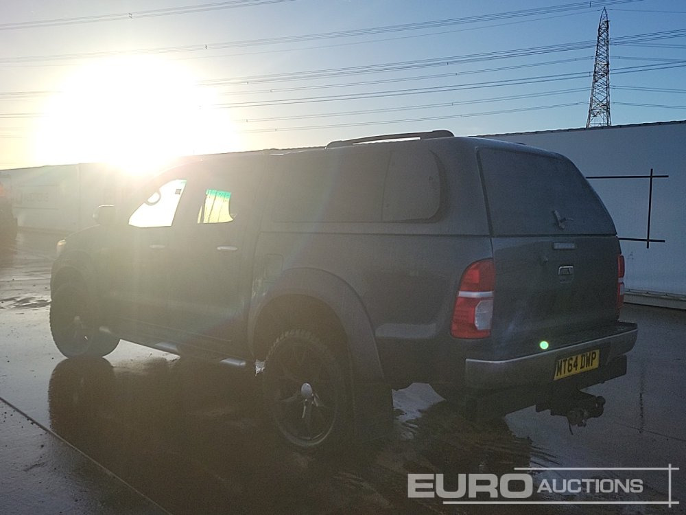 2014 Toyota Hilux Invincible - Pikaps: foto 3 2014 Toyota Hilux Invincible - Pikaps: foto 3