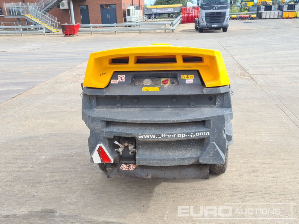 2015 Atlas Copco XAS67 - Gaisa kompresors: foto 4 2015 Atlas Copco XAS67 - Gaisa kompresors: foto 4