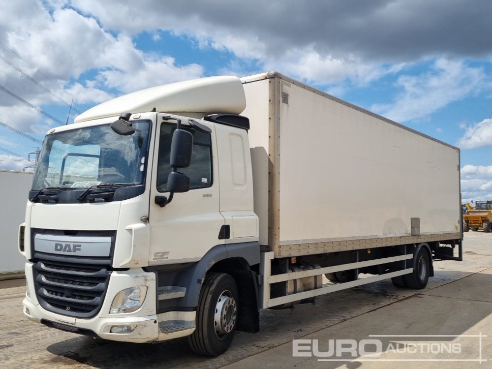 2015 DAF CF250 - Kravas automašīna ar slēgto virsbūvi: foto 1 2015 DAF CF250 - Kravas automašīna ar slēgto virsbūvi: foto 1
