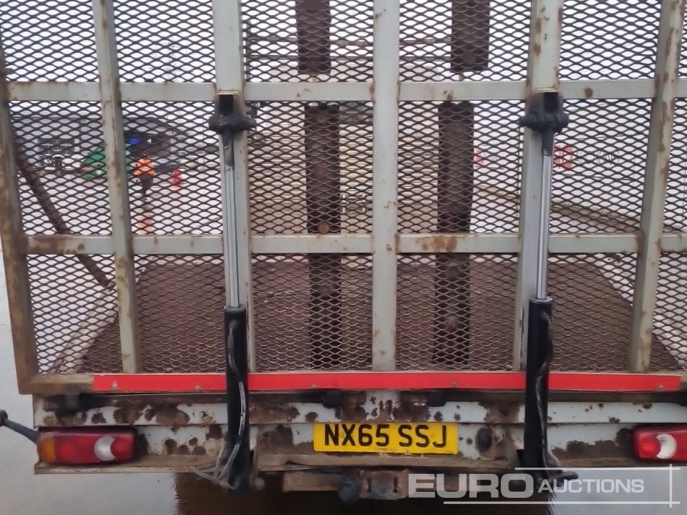 Bortu kravas automašīna/ Platforma pārvadāšana smagās tehnikas 2015 DAF LF210: foto 18 Bortu kravas automašīna/ Platforma pārvadāšana smagās tehnikas 2015 DAF LF210: foto 18