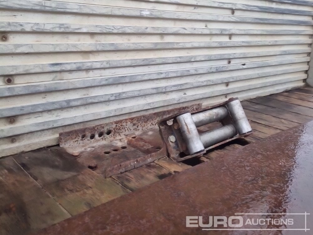 Bortu kravas automašīna/ Platforma pārvadāšana smagās tehnikas 2015 DAF LF210: foto 14 Bortu kravas automašīna/ Platforma pārvadāšana smagās tehnikas 2015 DAF LF210: foto 14